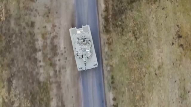 Rheinmetall запустит в Украине производство БМП Lynx в 2024 году смотреть онлайн