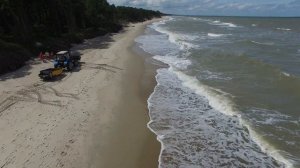 Техника для уборки пляжа на Куршской косе