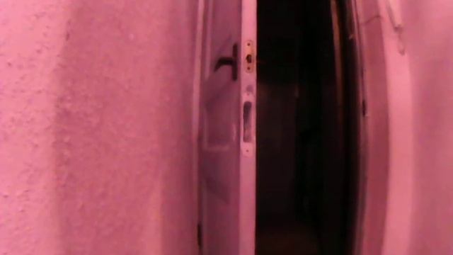 PICT0051 2 ОТКРЫТАЯ ДВЕРЬ В ПОДЪЕЗД ВСЕГДА ПРОСТО ЗАКРЫВАЛ А ЗДЕСЬ УДАЛОСЬ ЗАСНЯТЬ ПСИХ ДАВЛЕНИЕ ПО смотреть онлайн