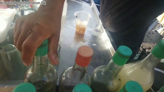 Soda Shop 10 Years Old in Burns Road |Famous Soda Water @mrmarketingvlogs смотреть онлайн