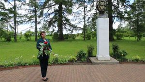 C Международным днем русского языка и Днём рождения великого Поэта.