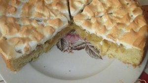 Яблочный пирог с безе