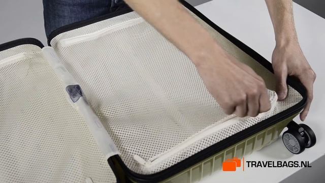 Rimowa Salsa Air Cabin Multiwheel Ultralight