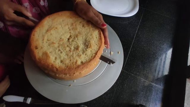 1 Kg White forest cake recipe 🎂Homemade cakes by Yummy 🎂🥰