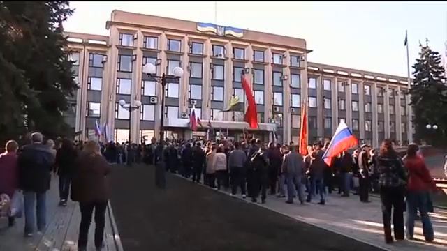 облили краской памятник Кобзону смотреть онлайн