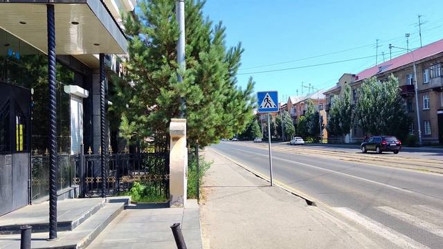 Усть-Каменогорск: вдоль проспекта Шакарима (ул. Ворошилова) в 4К, часть 2. 6 августа 2023 года. смотреть онлайн