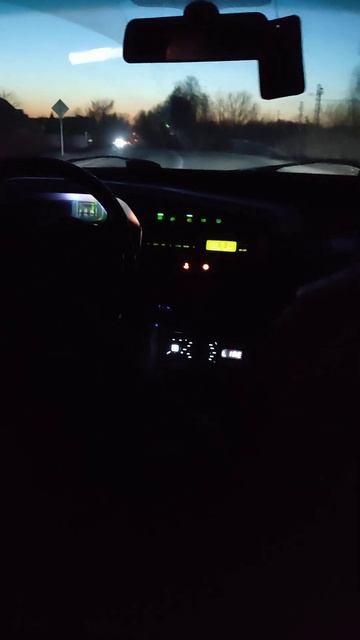 угадайте на какой машине мы едем  вы точно должны узнать эту легенду