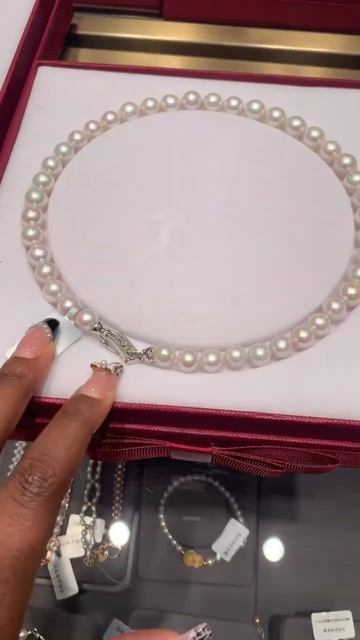 UNBOXING FRESHWATER TREASURE 🦪🤍❤️#shorts #youtubeshorts #trending #pearls #freshwaterpearls смотреть онлайн