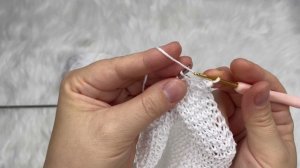 Закрыть петли крючком.