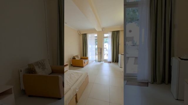 Продажа апартаментов-студии 33 кв.м. в Ливадии. смотреть онлайн