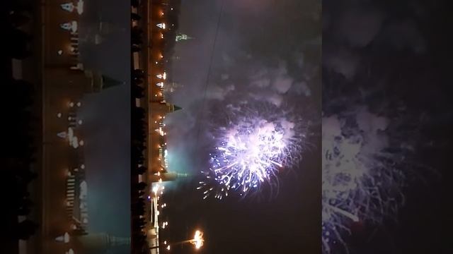 Москва Салют на Новый 2016 год смотреть онлайн