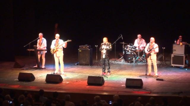 Леонид Борткевич [Песняры] "Белоруссия" 14-12-2019 Воронеж смотреть онлайн