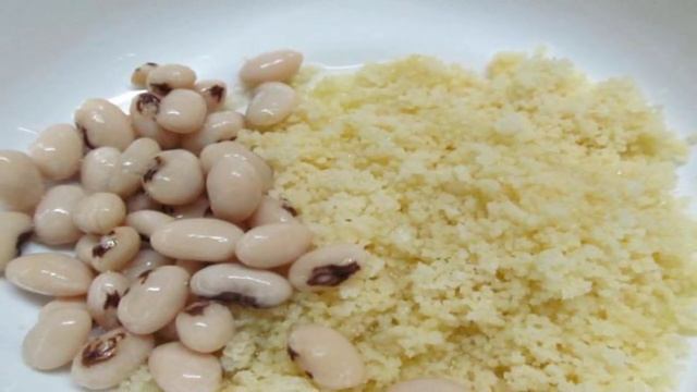 Салат с фасолью овощами и кус-кусом