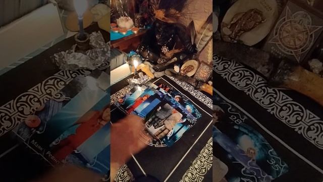 Расклад на картах Таро КТО ВАМИ ОДЕРЖИМ 🦍🦍🦍🍁🍁 смотреть онлайн