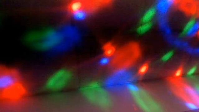 Светодиодный RGB дискошар MagicBall смотреть онлайн