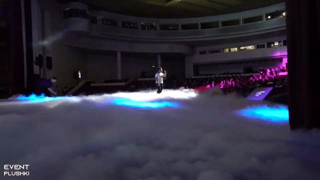 Тяжёлый дым на сцене Чаплин-Холл. смотреть онлайн