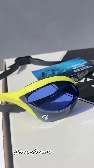 Arena cobra ultra swipe