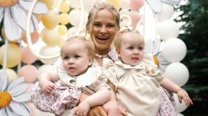 Арине и Лианне 1 годик