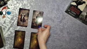 Расклад Таро "Хочет ли Он встречи?"