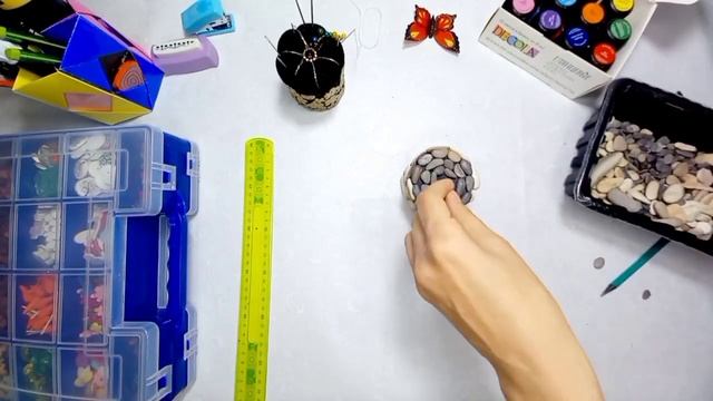 Делаем красивую игольницу из подручных средств.