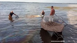 Поиск и подъем затонувшей лодки “Пингвин” река Волга