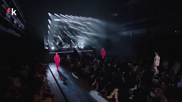 MICHAEL KORS - FALL WINTER 2022 / 23 - NEW YORK FW22 смотреть онлайн
