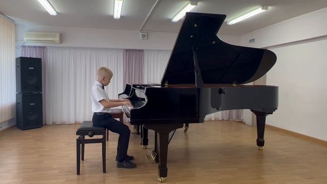 Р. Шуман "Смелый наездник" смотреть онлайн