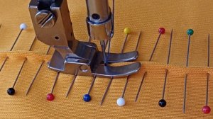 Мужчина раскрывает вам секреты и скрытые мысли о вас, о которых знают немногие.