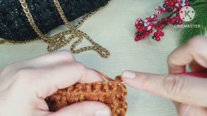 Мк -Клатча необычной формы и очень красивый узор🤩