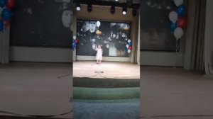 Белые шарики.