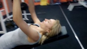 Женская грудь- это великолепно