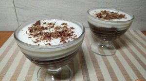 Шоколадная манка с муссом из кефира