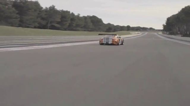 Porsche 911 GT3 R Hybrid смотреть онлайн