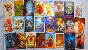 Мои колоды таро и оракулов с ДРАКОНАМИ. Мои ДРАКОНИСТЫЕ КОЛОДЫ #колодысдраконами #драконистыеколоды