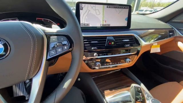 2021 530i Dark Graphite Metallic (MW97702) смотреть онлайн