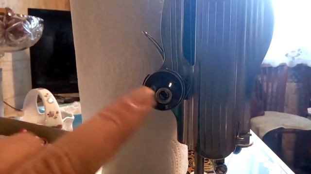 Подольская машинка обрыв верхней нити смотреть онлайн