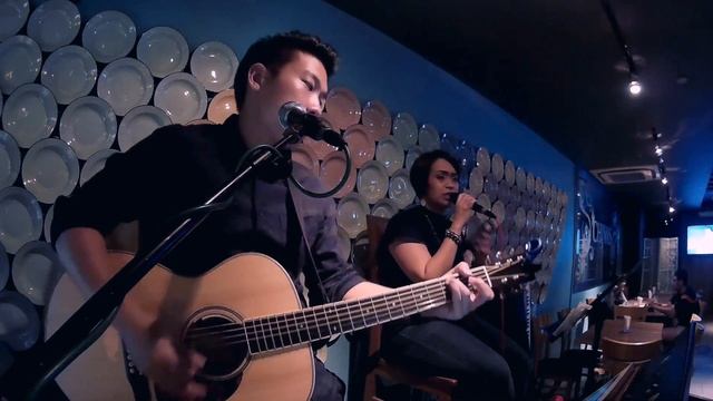 Pam + Sky - Stay With Me (Sam Smith) Live @ Five Tapas Bar смотреть онлайн