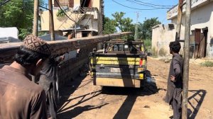 Пакистанские мастера - восстановление грузовика который врезался в дерево