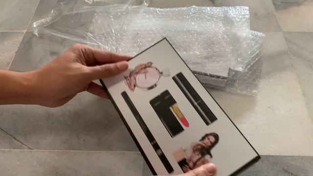 Unboxing 💯 ORI Chanel Gift Set 5 in1 [ 2 Perfume + Lipstick + Eyeliner] смотреть онлайн
