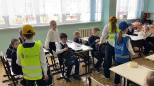 Учащиеся школы №9 г. Нурлат в преддверии весенних каникул повторяют ПДД