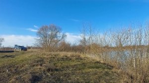 Озеро Ольшанские Карьеры вблизи Смоленска в марте.