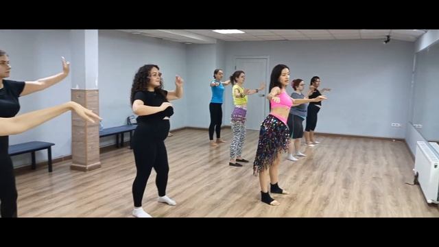 Восточные танцы. Занятия в школе танцев PALLADIUM #восточныетанцы #восток #bellydance