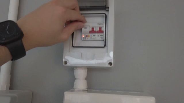 รีวิว ติดตั้งเครื่องชาร์จรถยนต์ไฟฟ้า Home Charger MG Maxus 9 7KW смотреть онлайн