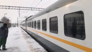 ЭП2Д-0137 ЦППК Перекраска Наше Подмосковье На станции Сколково