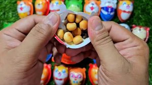 Распаковка сюрпризов-яиц I Lot's Of Surprise Видео о яйцах и Kinder Joy Fun | ASMR