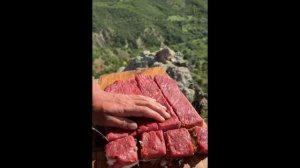 Шашлык наполен на свежем воздухе