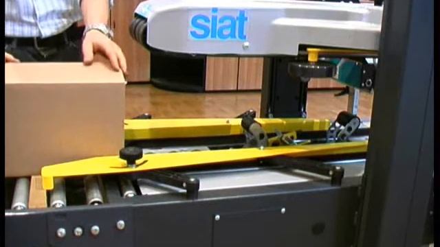 SIAT SK2 Automatic case sealing machine for uniform size cases смотреть онлайн