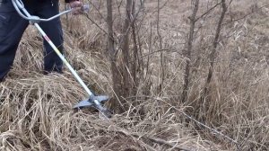 Кусторез бензиновый, Интерскол КБ-25/43 . Бензокоса КБ-25/43В, Сносит всё подряд.