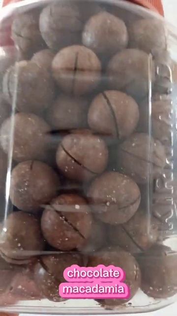 #macadamia chocolates in shels #sweet #shorts ||CheAnnTv25
