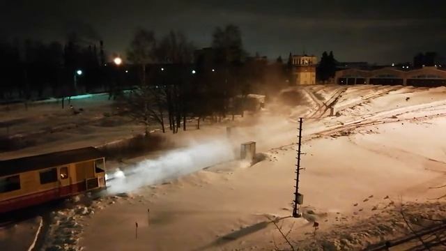 Очистка путей от снега в депо Автово смотреть онлайн